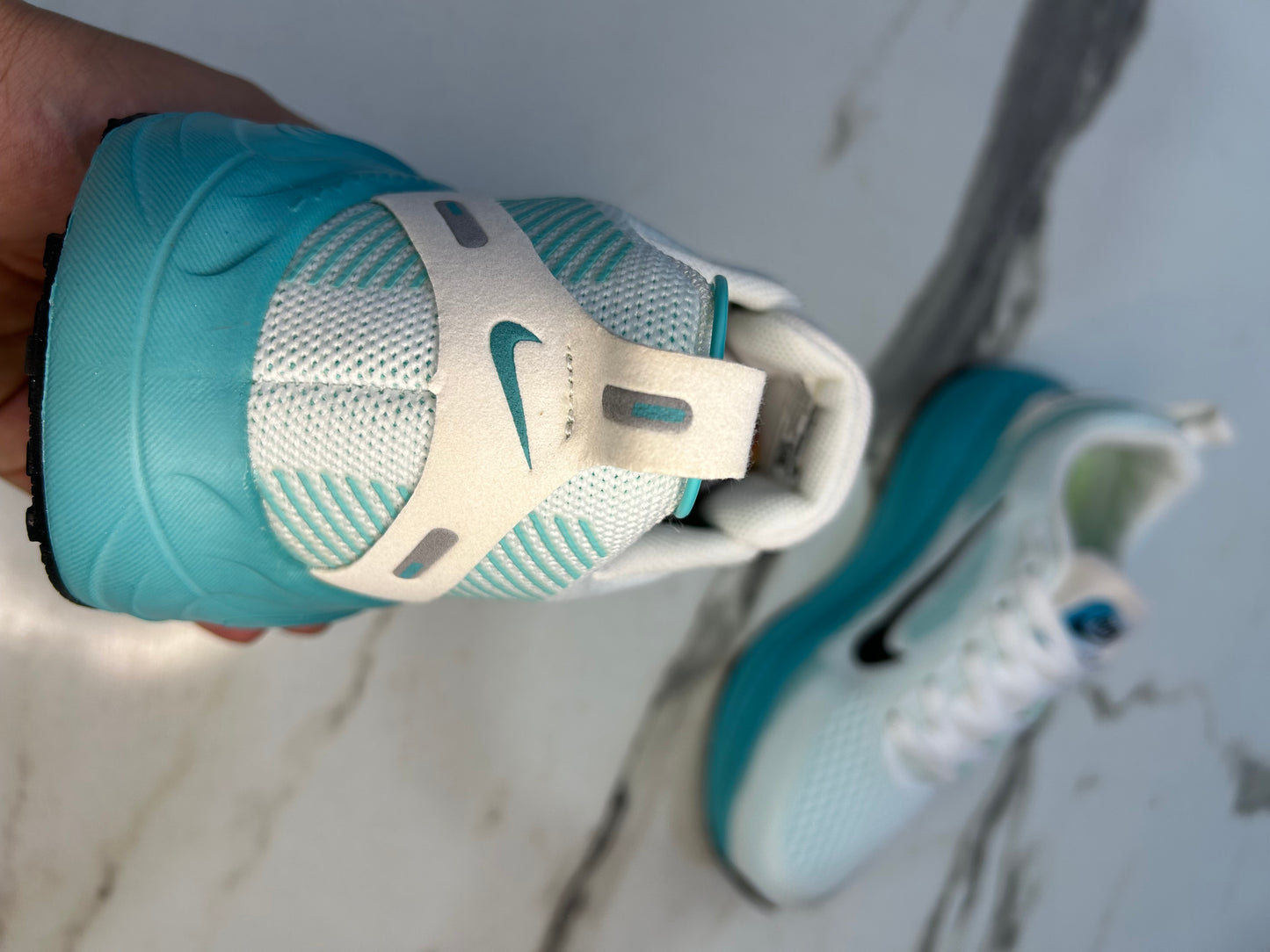 NK Zoom X Vomero 18